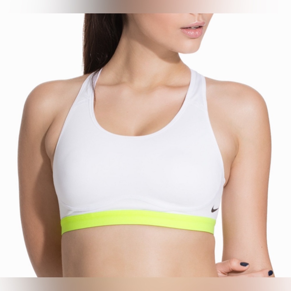 Nike Pro Fierce Sports Bra